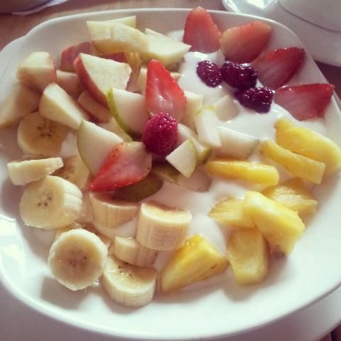 Homemade yoghurt with fresh fruit